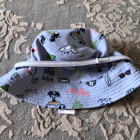 BNWOT baby water hat - Picture 2 of 4